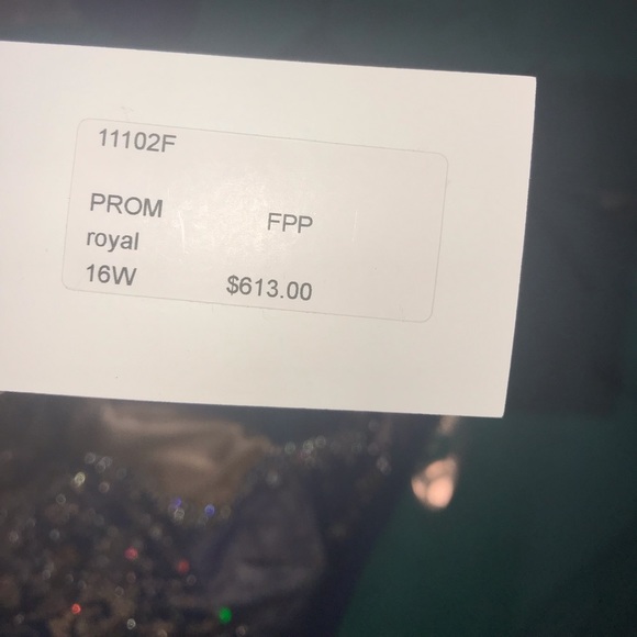 Mac Duggal prom dress - Picture 8 of 8